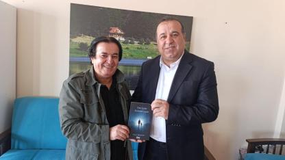 Eğitimci, Şair ve Yazar Turan Akbulut’tan Yeni Eser: "Yeni Şeyler Söylemek Lazım"