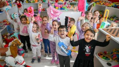 Her çocuğun oyuncakla oynama hakkı var!