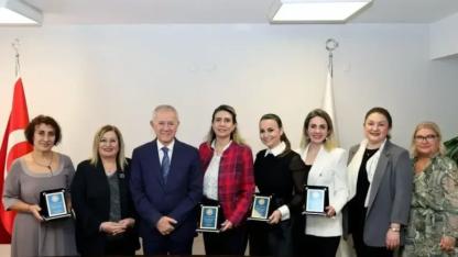 İZSİAD’da Kadın Girişimcilerin Başarı Hikayeleri ve Toplumsal Rolü Masaya Yatırıldı