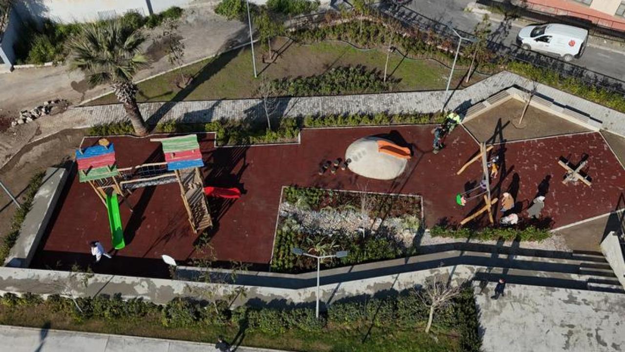 Konak’ın göz bebeği Narin Parkı’na yağmur bahçesi