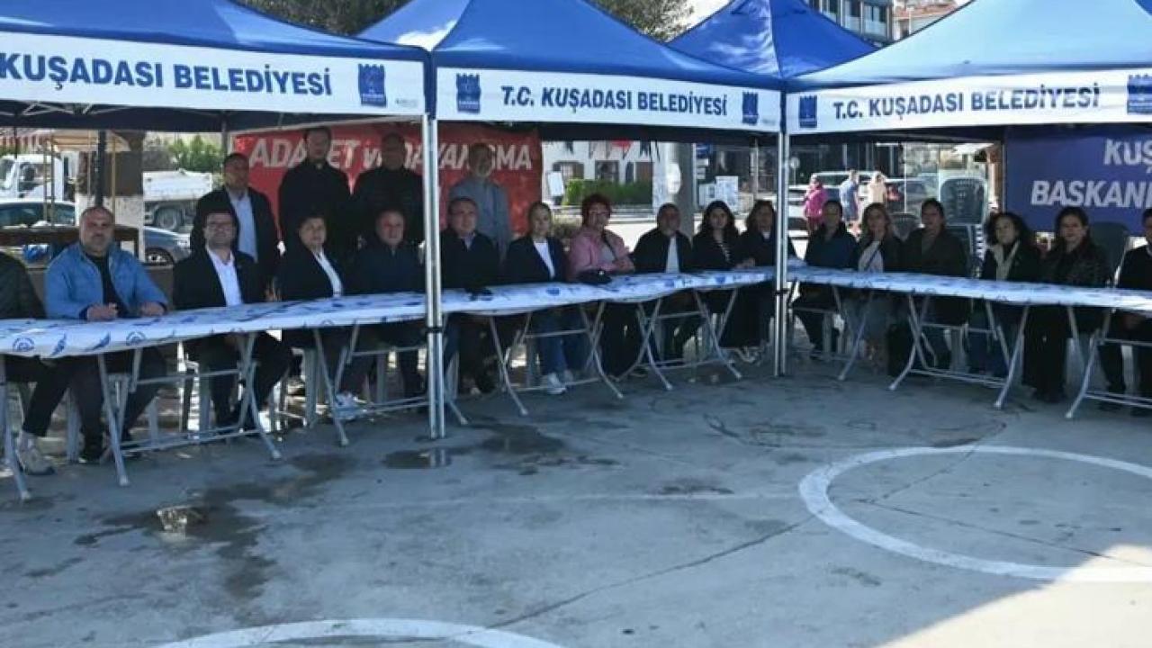Kuşadası'nda Başkan Ömer Günel için ’Demokrasi nöbeti’ başladı