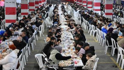 Manisa Büyükşehir Belediyesinin İftar Sofrası Soma’da Kuruldu