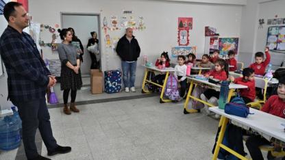 Ömer Eşki Hayat Bilgisi dersinde yerel yönetimleri anlattı