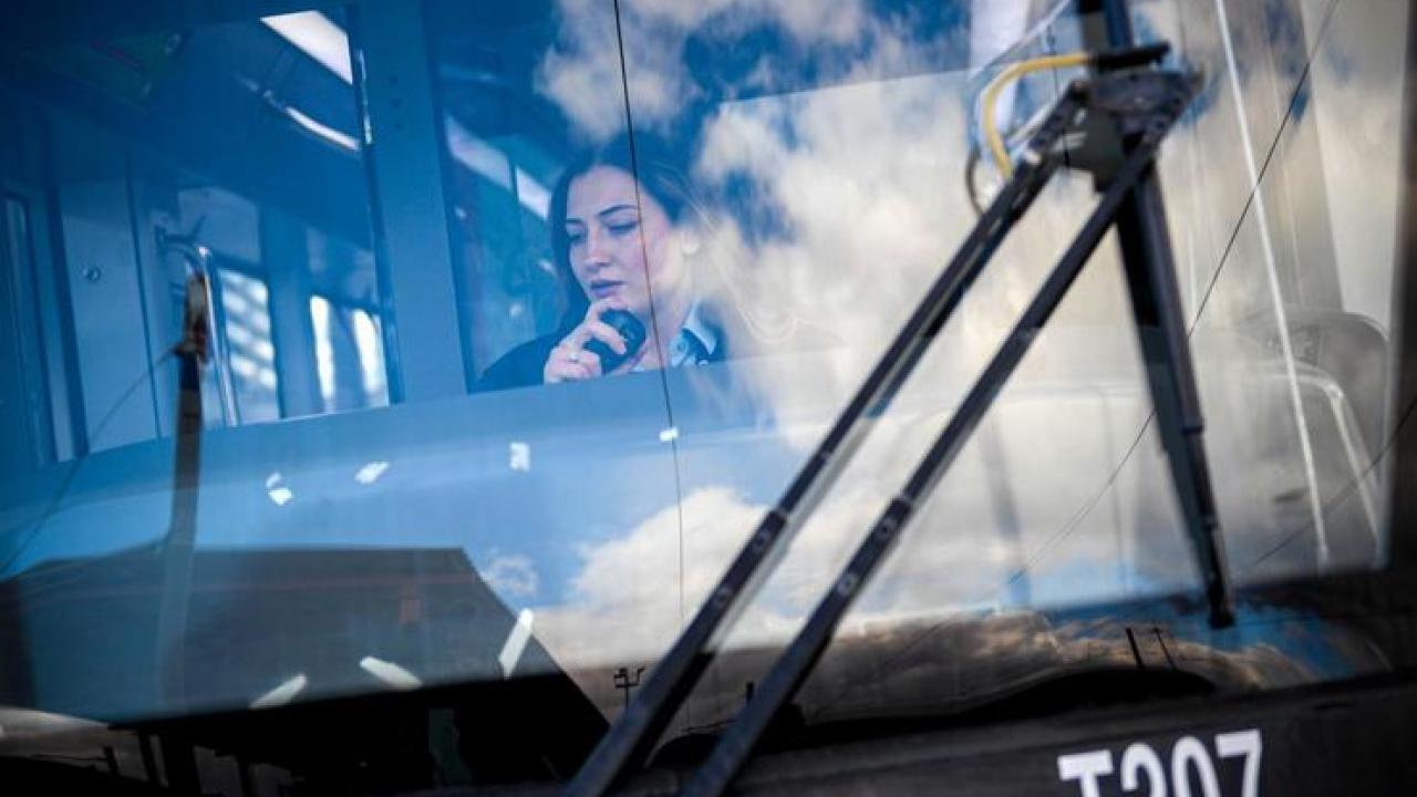 Raylarda kadın gücü