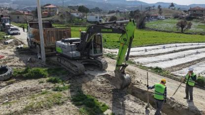 Selendi’de İki Mahallenin Daha Altyapı Sorunu Tarih Oluyor