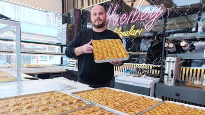 SİMAV’DA RAMAZAN AYININ BEREKETİ BAKLAVA SATIŞLARINA YANSIDI