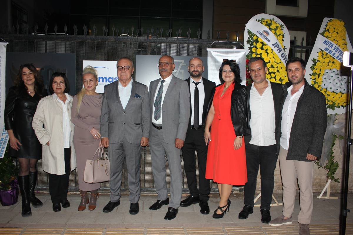 İZMASİD’ten “Sonbahara Merhaba” Kokteyli: Manisalı İş İnsanları İzmir’de Buluştu