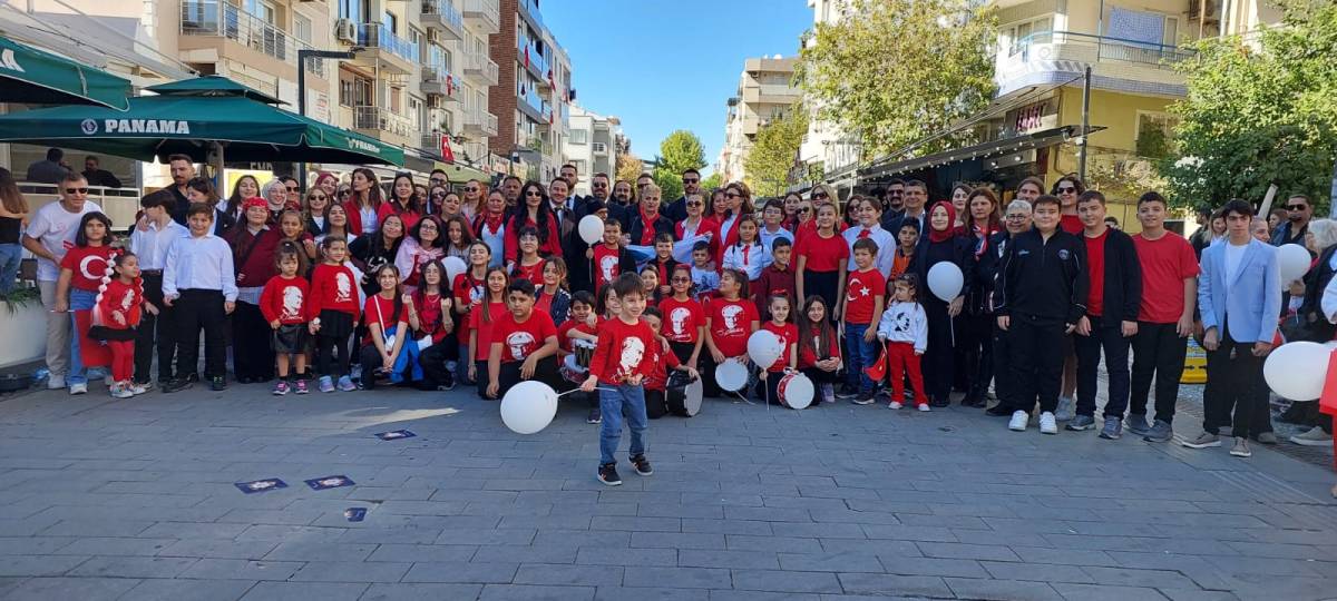 Doğru Statü Koleji’nden 29 Ekim Cumhuriyet Bayramı’na Görkemli Kutlama
