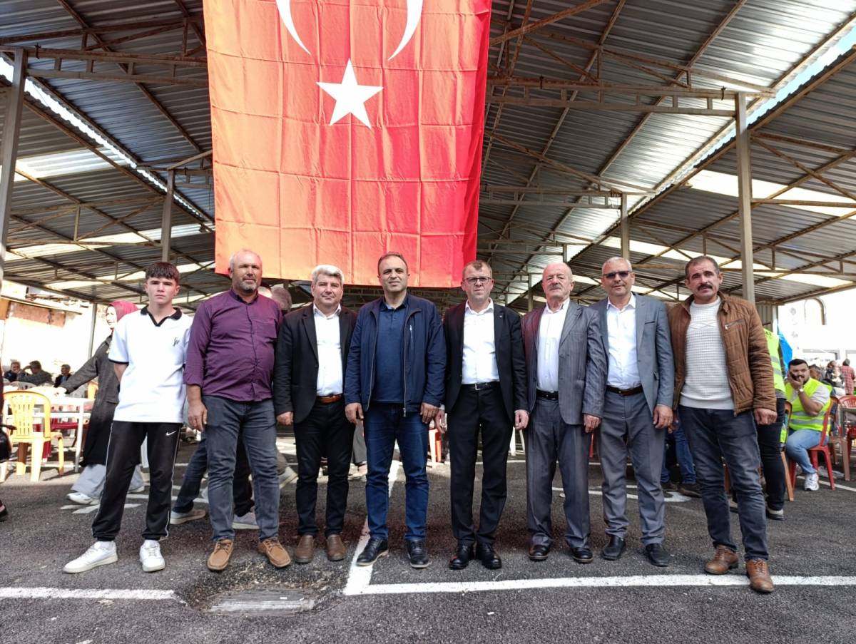 BİNLERCE KİŞİ GÖRDES GÜNEŞLİ’DE YAPILAN GÖNÜL SOFRASINDA BİRARAYA GELDİ