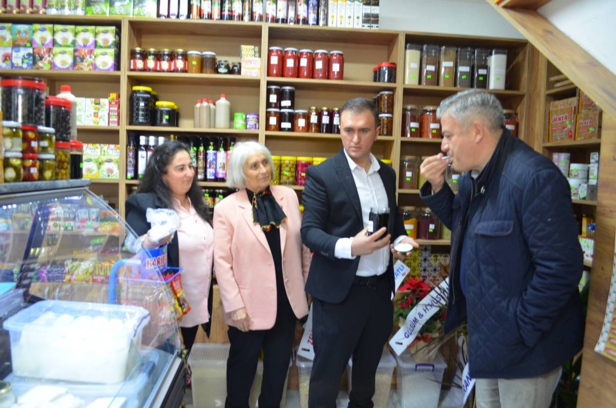 GÖRDES DOĞAL TARIM MAHSÜLLERİ DUALARLA AÇILDI