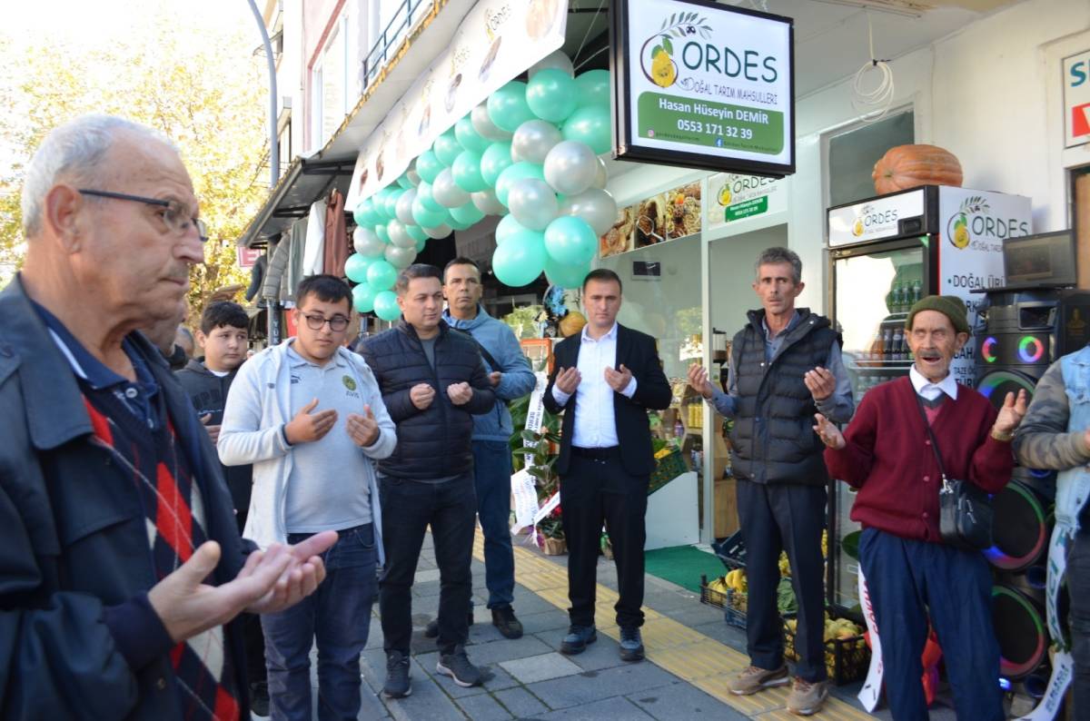 GÖRDES DOĞAL TARIM MAHSÜLLERİ DUALARLA AÇILDI