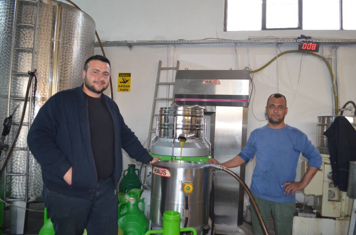 UNUTMAZ ZEYTİNYAĞI FABRİKASI ZEYTİN SIKIM SEZONUNU AÇTI