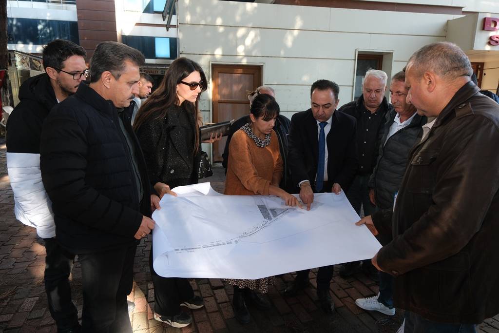 Dikili Belediyesi’nden Estetik Dokunuş: Çandarlı Meydan Projesi Hayata Geçiyor