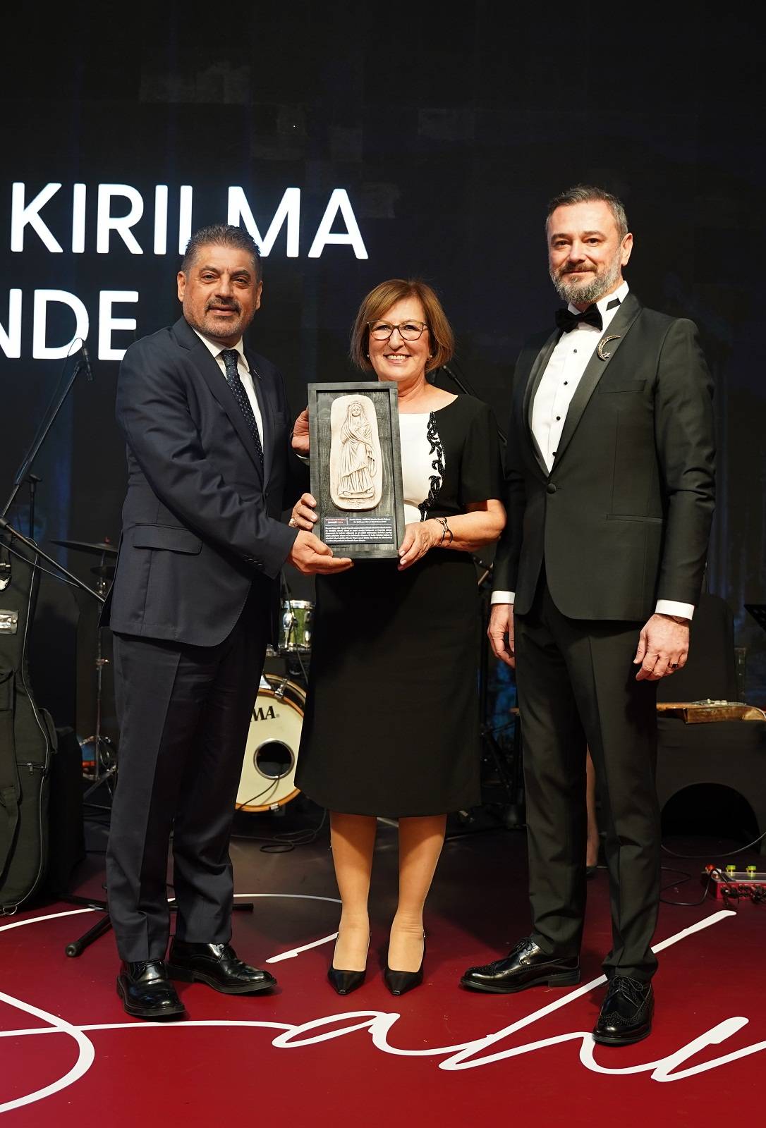 TÜRKONFED’den BASİFED’e Ödül