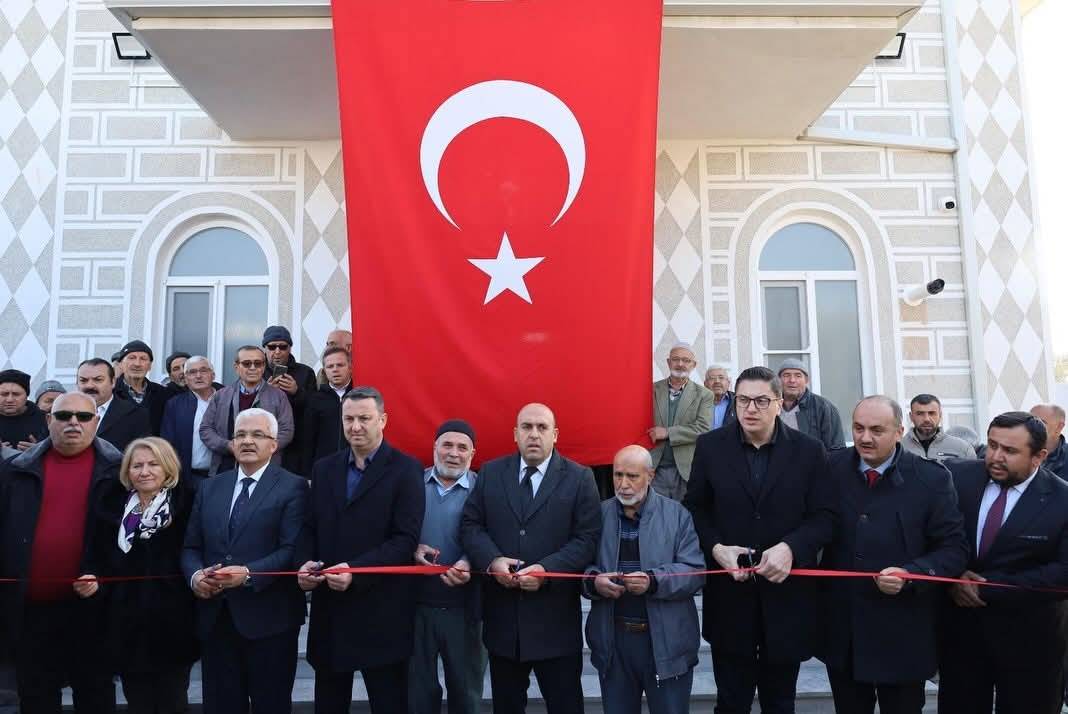 AKHİSAR HAYBER CAMİİ YAPILAN TÖRENLE İBADETE AÇILDI