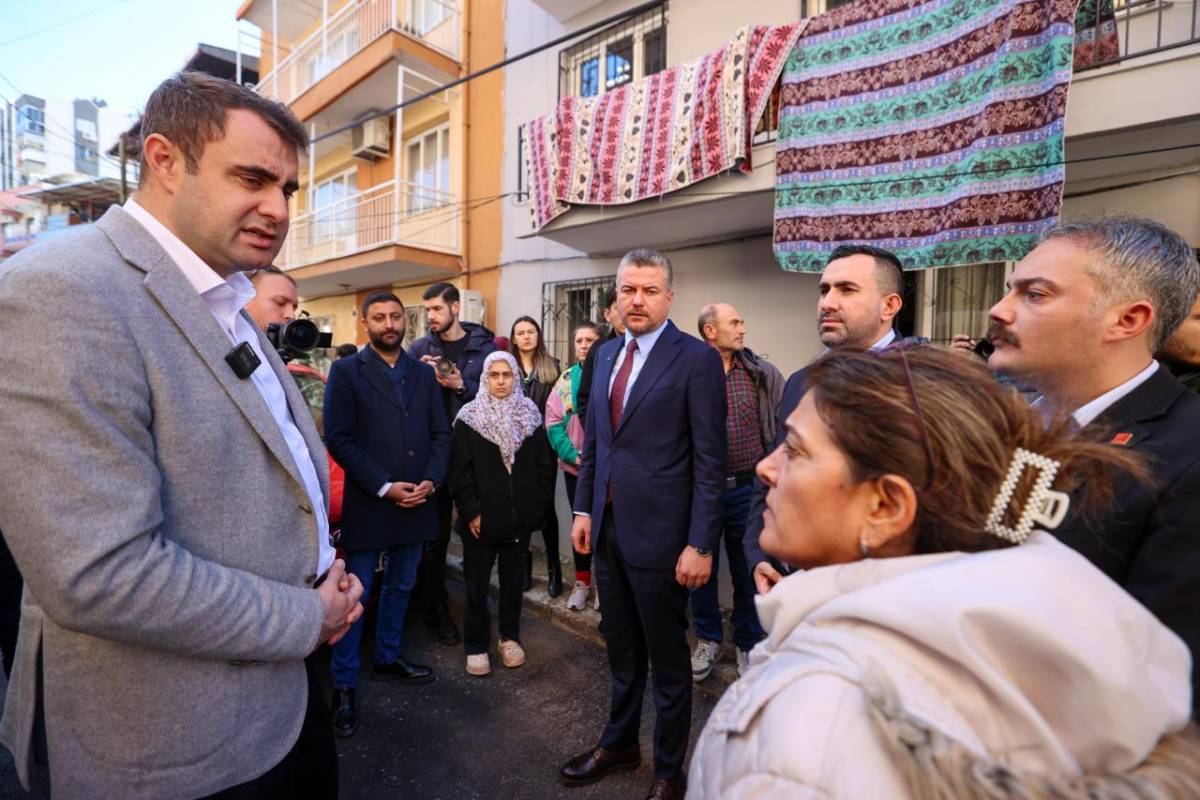 Buca’da sel seferberliği: Başkan Duman ve CHP İl Başkanı Güç sahada