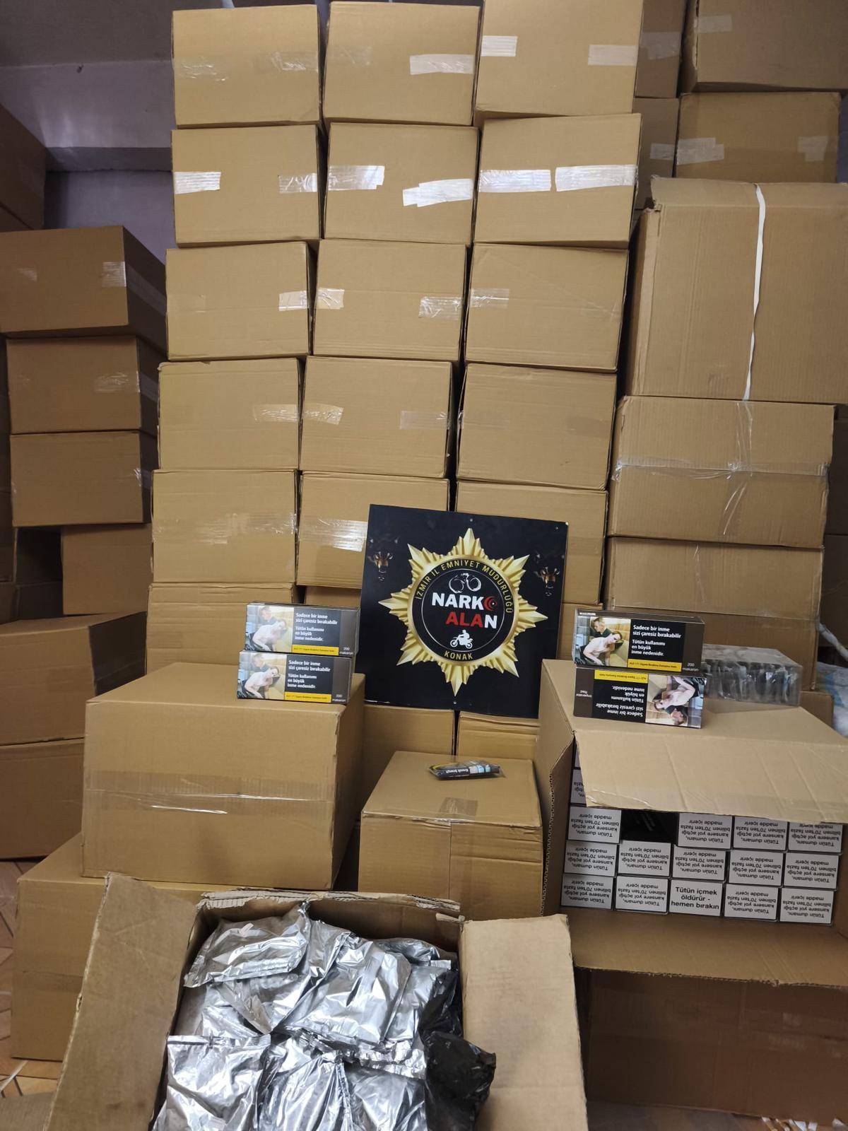 KONAK NARKOALAN EKİPLERİNDEN KİMSE KAÇAMAZ