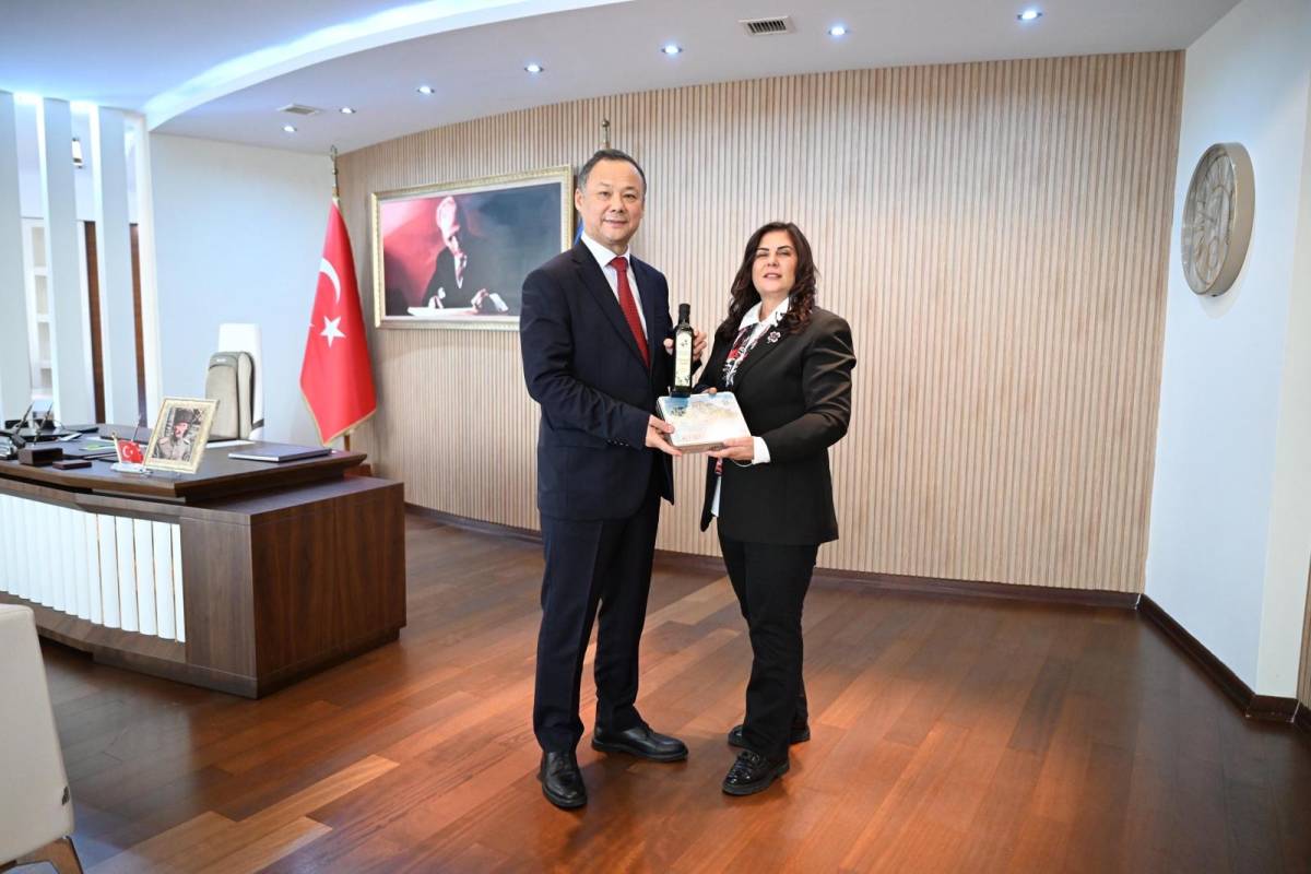 BAŞKAN ÇERÇİOĞLU’NA KIRGIZİSTAN'IN ANKARA BÜYÜKELÇİSİ RUSLAN KAZAKBAEV ZİYARET