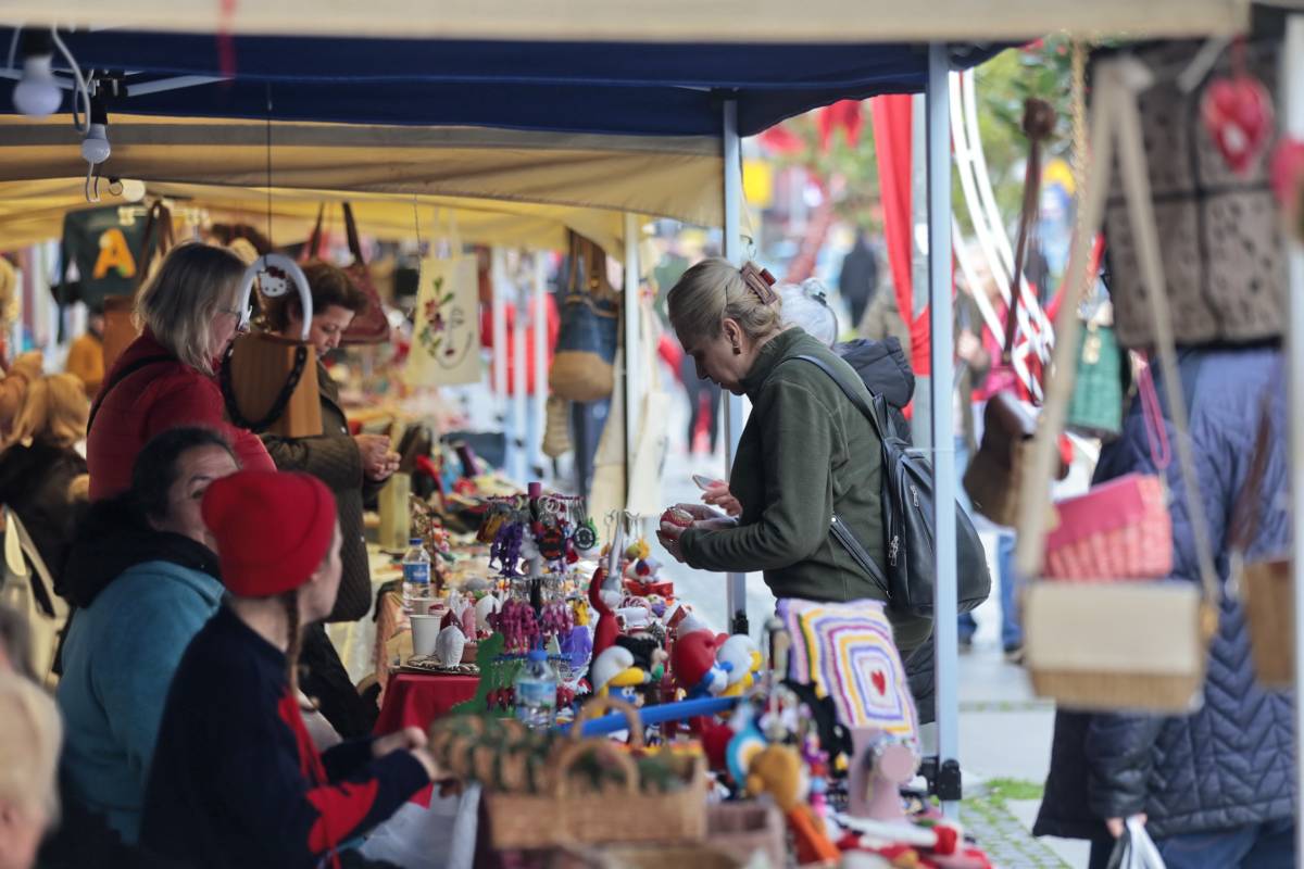 Konak’ın Sevgililer Günü El Emeği Kermesi başladı