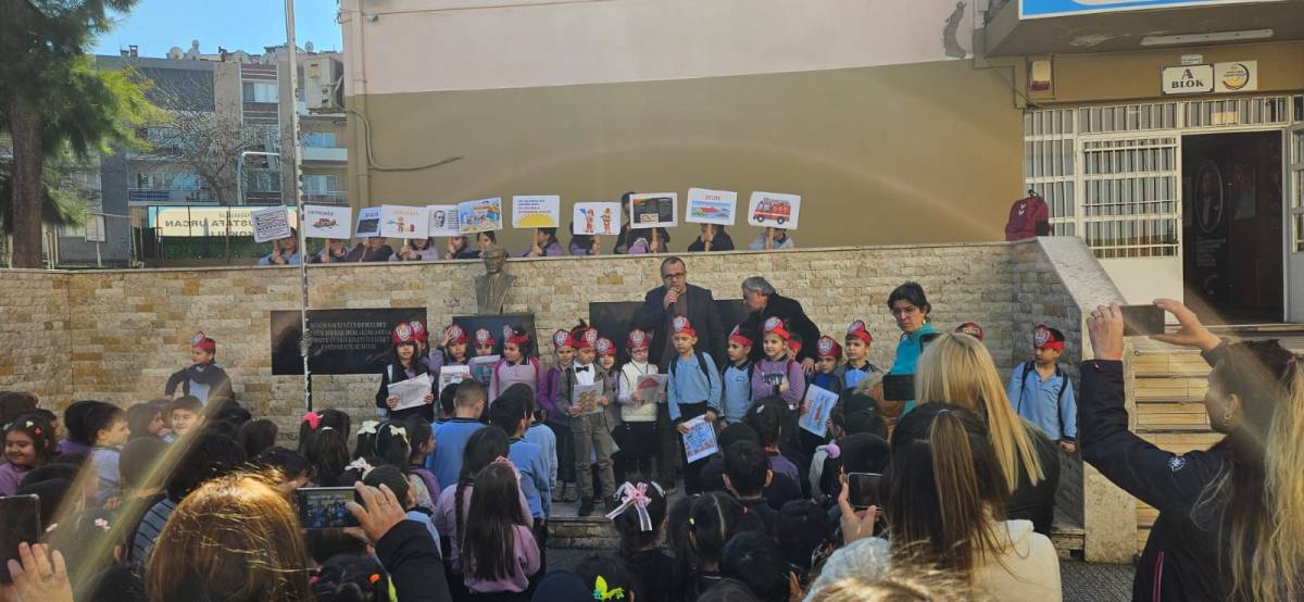 DEPREM HAFTASI ETKİNLİĞİ PROVASI ALKIŞ TOPLADI