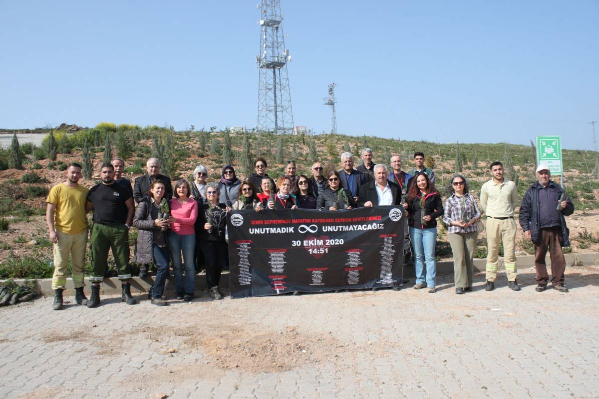 İzmir’de Deprem Haftası Etkinlikleri: “İzmir Depreme Hazır mı?” Sorusu Yeniden Gündemde